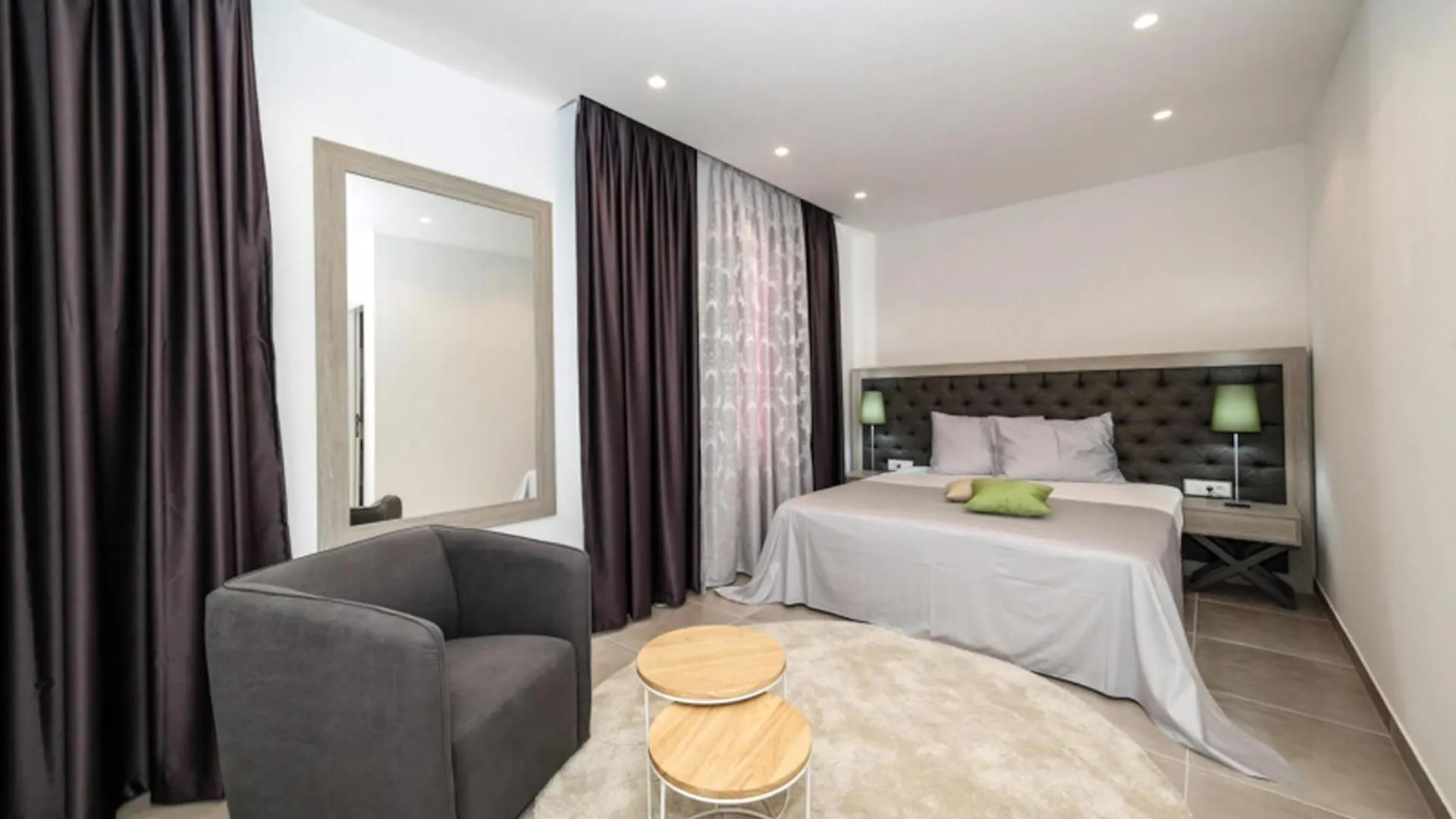Villa Novela 0*, Trogir