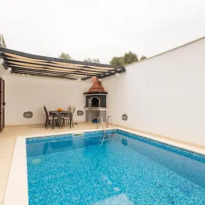 Villa Palanga, Trogir